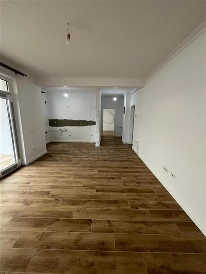 Apartament cu 3 camere decomandat în Dumbrăvița
