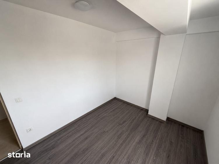 Apartament cu 3 camere decomandat în Valea Lupului