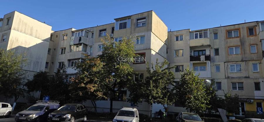 Inchiriez apartament 3 camere Gavana II