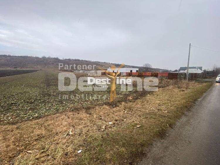 Teren Construcții intravilan de 3200 mp, în Girov