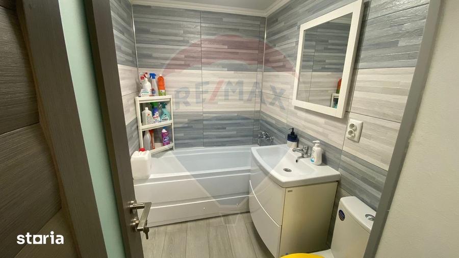 Spațiu comercial, de 77 mp, în Central