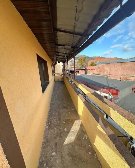 Casă cu 4 camere în Deve