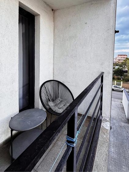 Apartament cu 2 camere semidecomandat în Gorjului