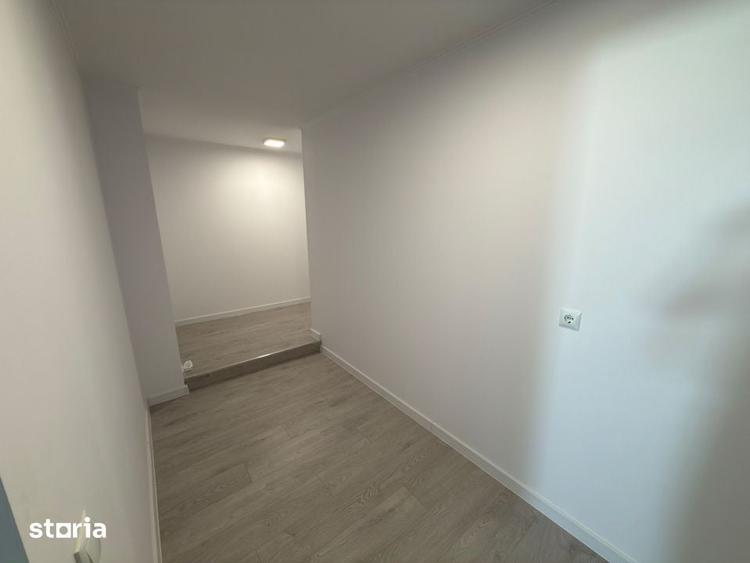 Casă cu 9 camere cu Teren 232 Mp în Ana Ipătescu