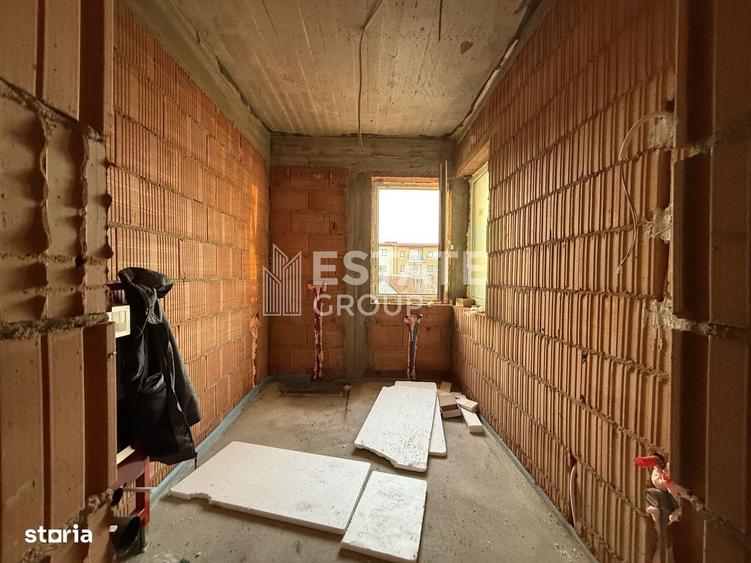 Casă cu 4 camere în Central