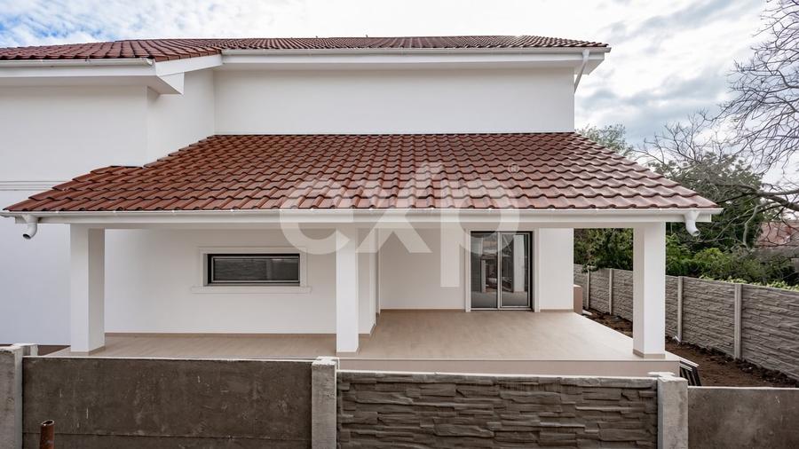 Duplex cu 5 camere cu Teren 315 Mp în Giarmata