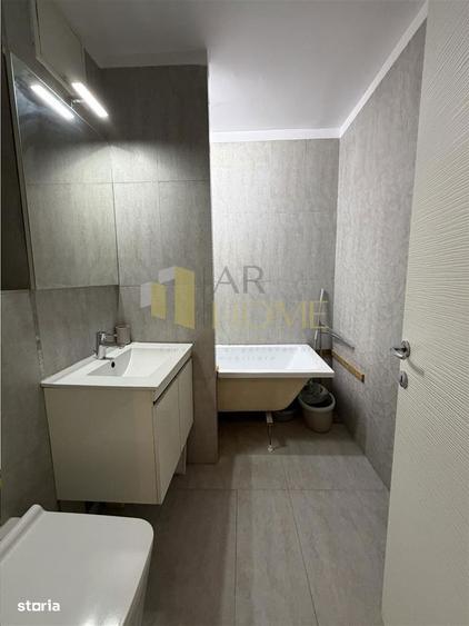 Apartament 3 camere, decomandat, Ploiesti, Democratiei Bd. Castanilor - 17