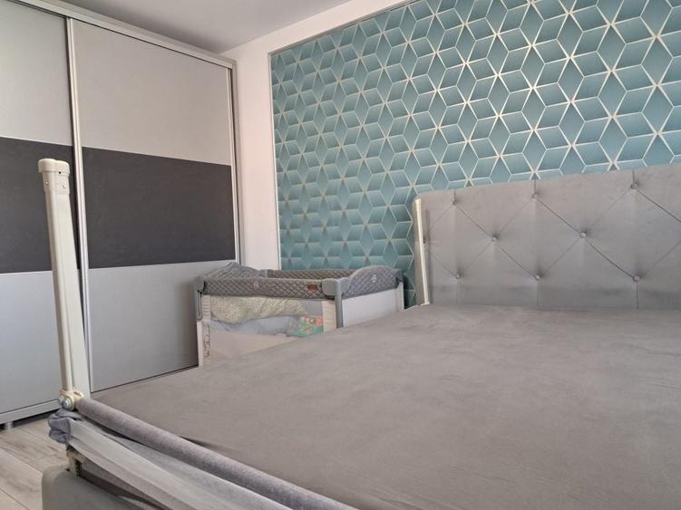 Apartament cu 2 camere decomandat în Casa de Cultură