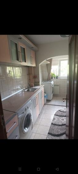 Apartament cu 2 camere decomandat în Pleșești