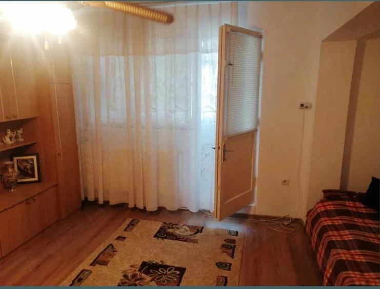 Apartament cu 2 camere decomandat în Micro 20