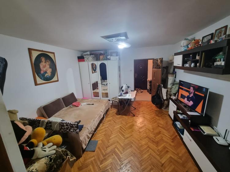 Garsonieră semidecomandată în Tătărași