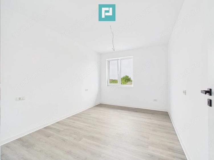 Casă cu 4 camere cu Teren 300 Mp în Utvin