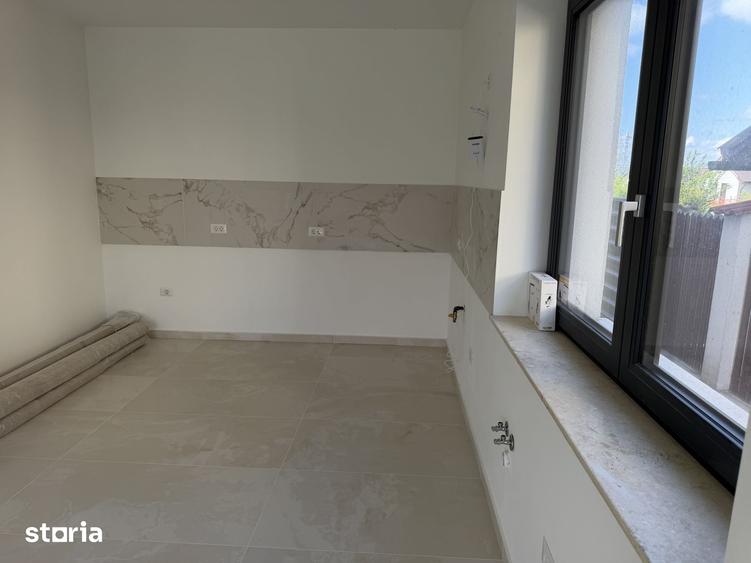 Casă cu 5 camere cu Teren 500 Mp în Bod
