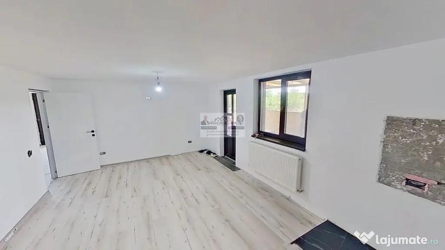 Casă cu 5 camere cu Teren 1159 Mp în Central