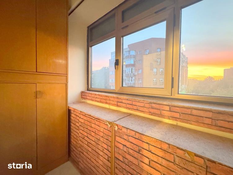 Apartament cu 3 camere decomandat în Olimpia-Stadion