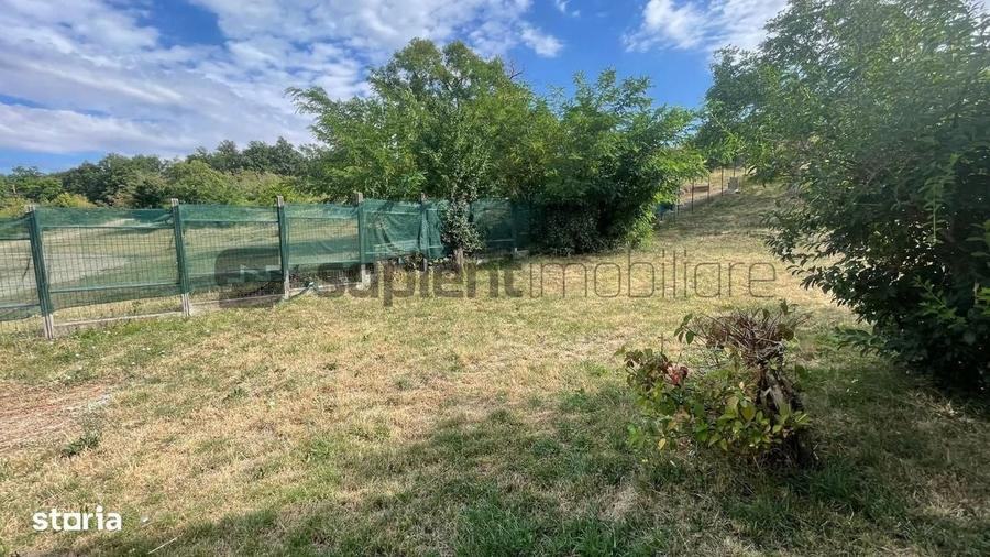 Casă cu 4 camere în Rontău
