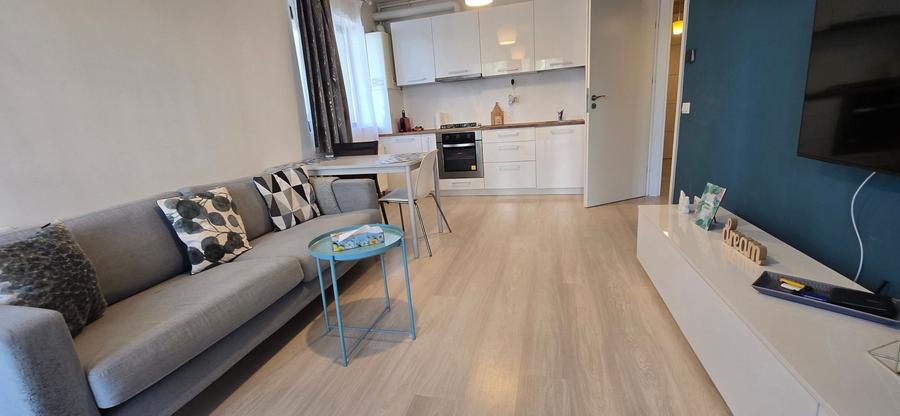 Apartament cu 3 camere decomandat în Sud-Est