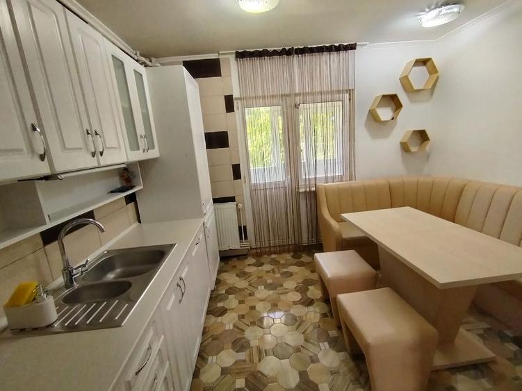 Apartament cu 2 camere decomandat în Găvana