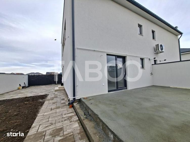 Casă cu 4 camere decomandat cu Teren 115 Mp în Central