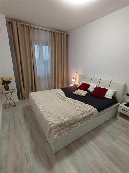 Apartament cu 2 camere decomandat, mobilat în Podu Roș
