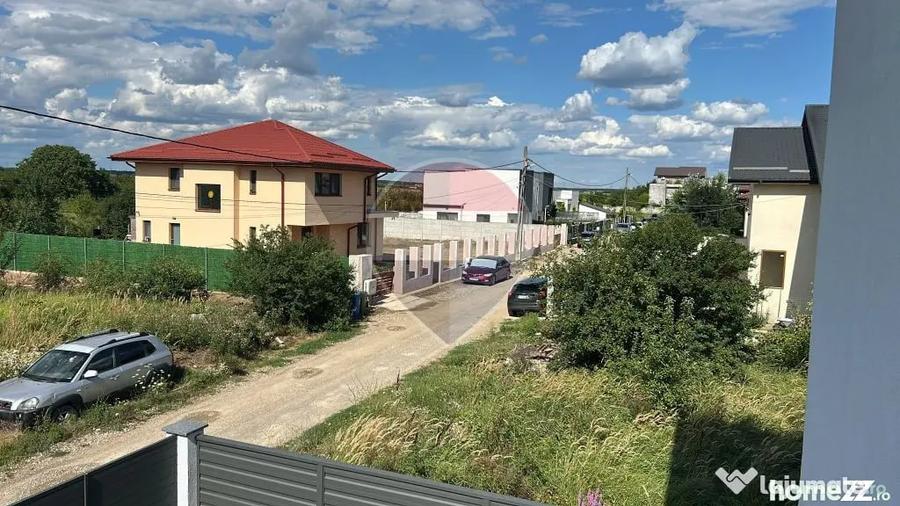 Casă cu 3 camere cu Teren 570 Mp în Săftica