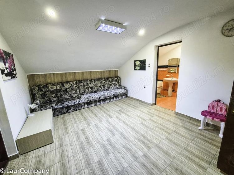 Casă cu 6 camere cu Teren 585 Mp în Geamăna