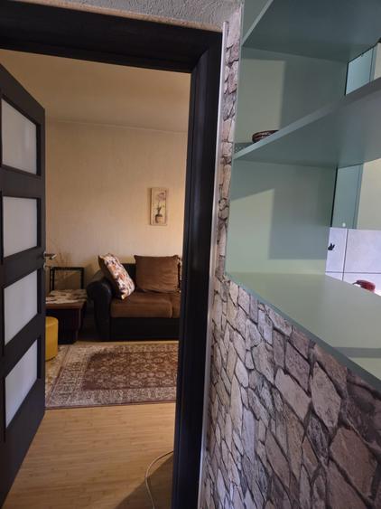 Apartament cu 3 camere decomandat în Scriitorilor