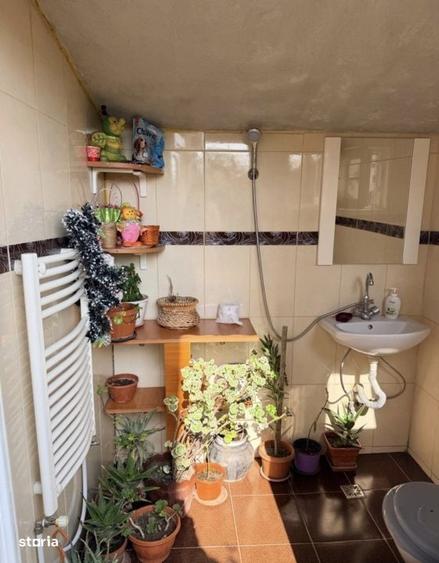 Casă cu 4 camere în Popoveni