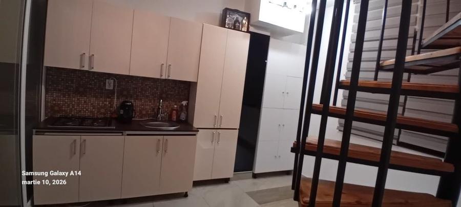 Apartament cu 2 camere decomandat în Petros
