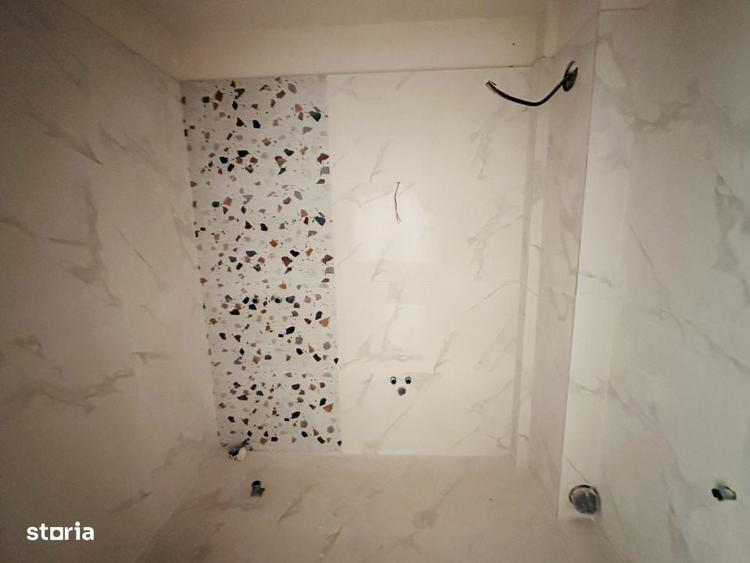 Apartament cu 2 camere decomandat în Roșu