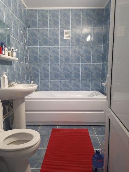 Apartament cu 2 camere decomandat, mobilat în Central