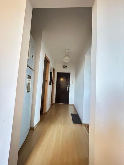 Apartament cu 2 camere decomandat, mobilat în Berceni