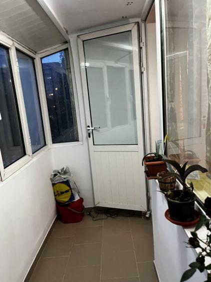 Apartament cu 2 camere semidecomandat, mobilat în Brotăcei