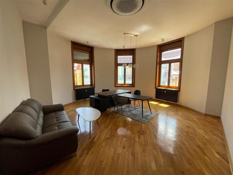 Birou, de 178 mp, în Ultracentral