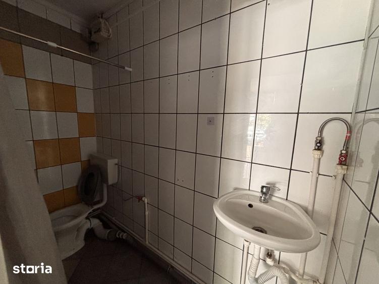 Spațiu comercial, de 16 mp, în Pantelimon