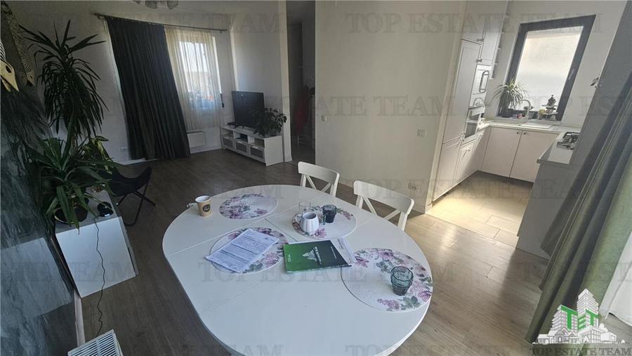 Duplex cu 3 camere cu Canalizare în Ulmi