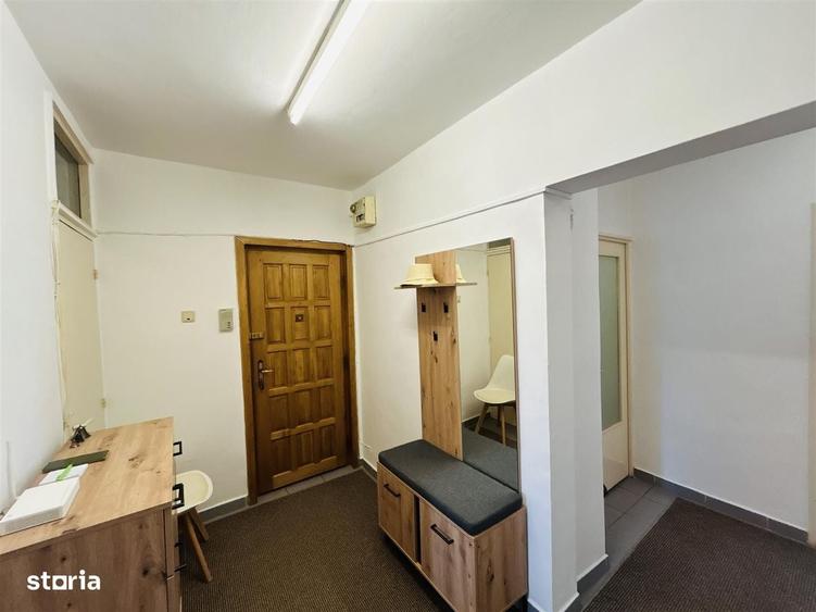 Apartament cu 3 camere decomandat în Terezian