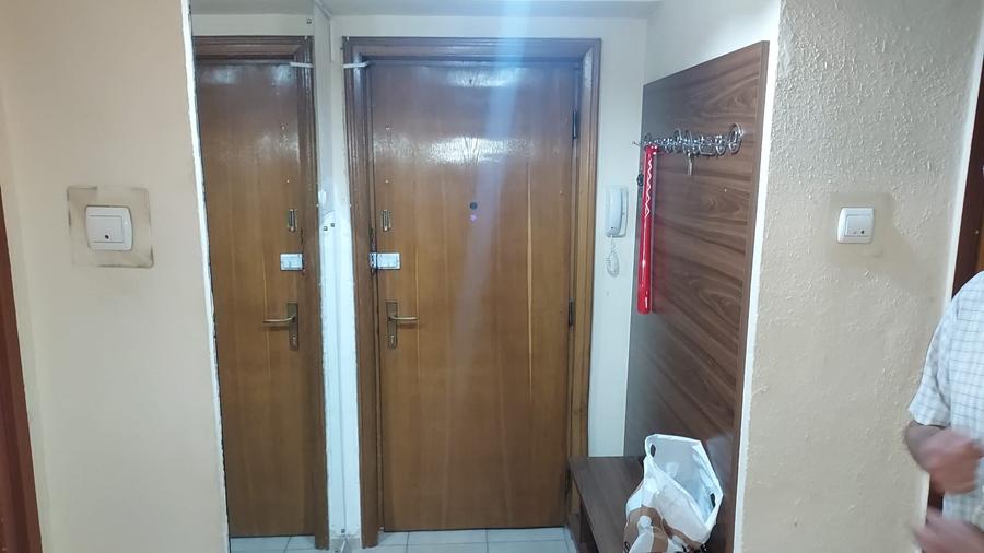 Apartament cu 3 camere decomandat, mobilat în Titulescu
