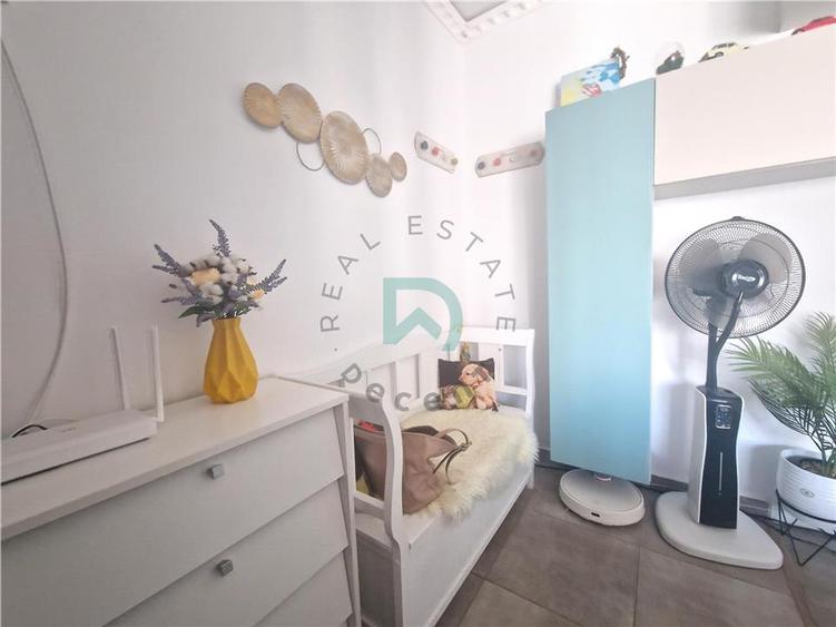 Apartament cu 3 camere decomandat în Sânpetru