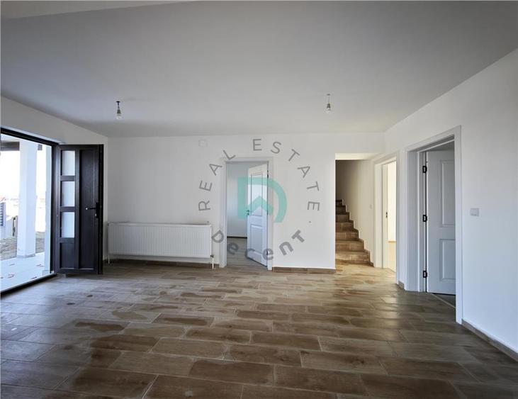 Casă individuală cu 5 camere cu Teren 520 Mp în Bod