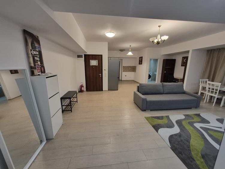 Apartament cu 2 camere semidecomandat în Băneasa