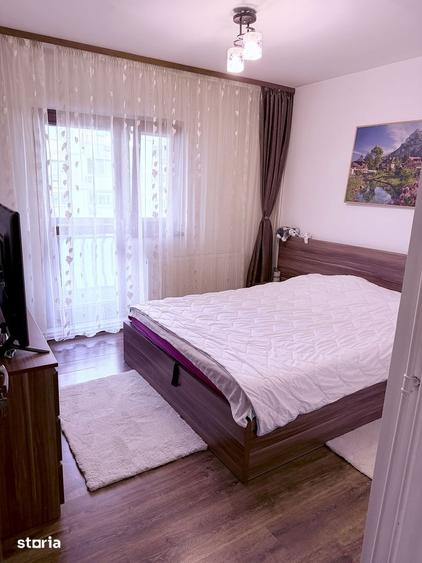 Apartament cu 3 camere decomandat în Crângași