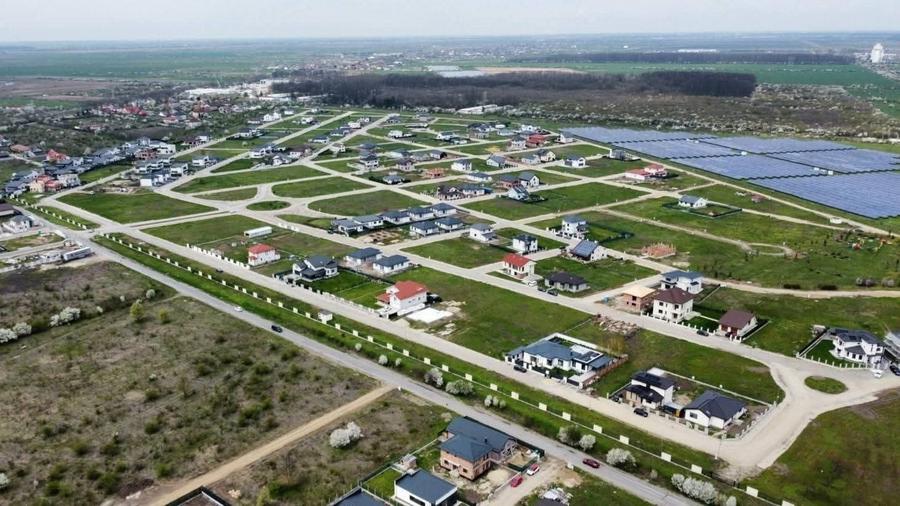 Lot de vanzare in Eden Forest, 500mp, autorizatie emisa+contoar curent montat - 2
