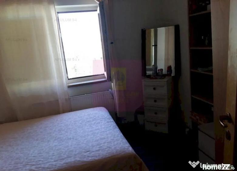 Apartament cu 4 camere decomandat în Vitan