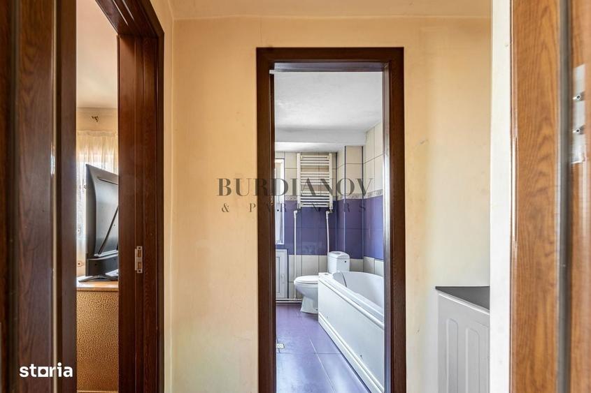 Apartament cu 4 camere în Calea Călărașilor