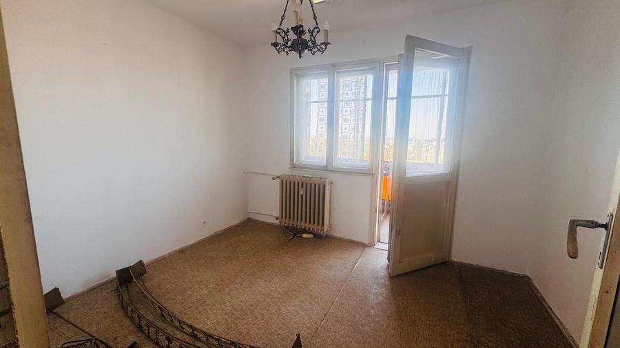 Apartament cu 3 camere decomandat în Aurel Vlaicu
