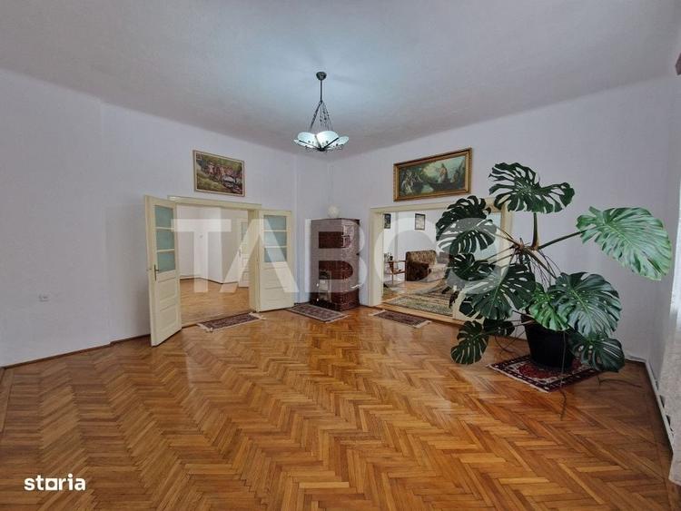 Apartament cu 4 camere decomandat în Paltin