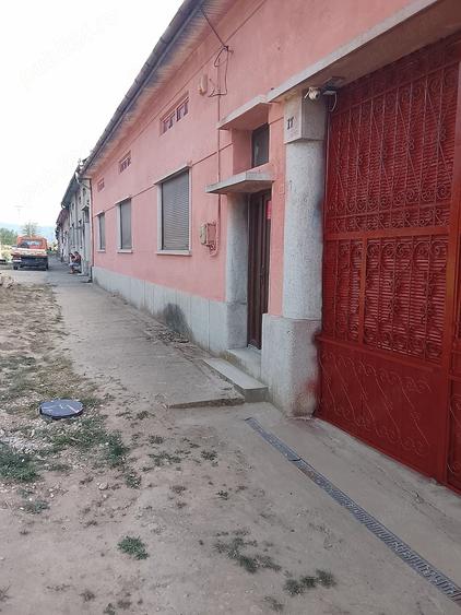 Casă cu Teren 140 Mp în Central