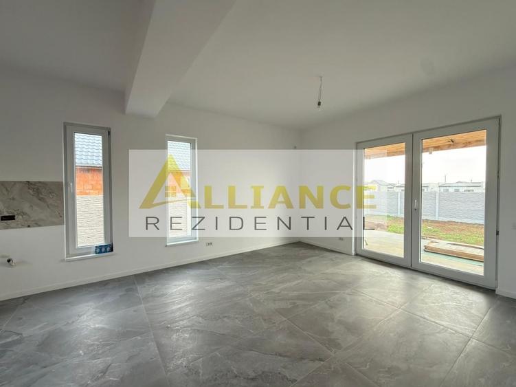 Casă individuală cu 3 camere cu Canalizare în Berceni