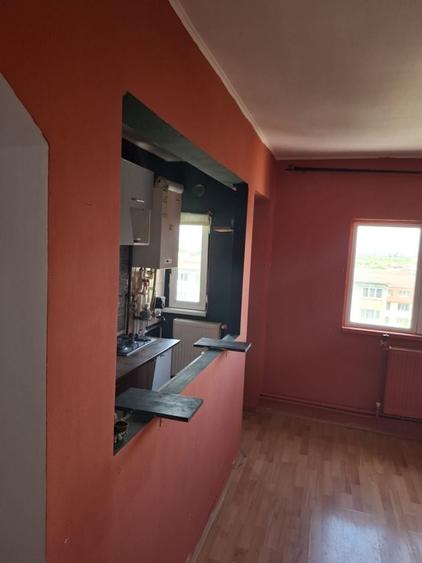 Garsonieră decomandată în Central